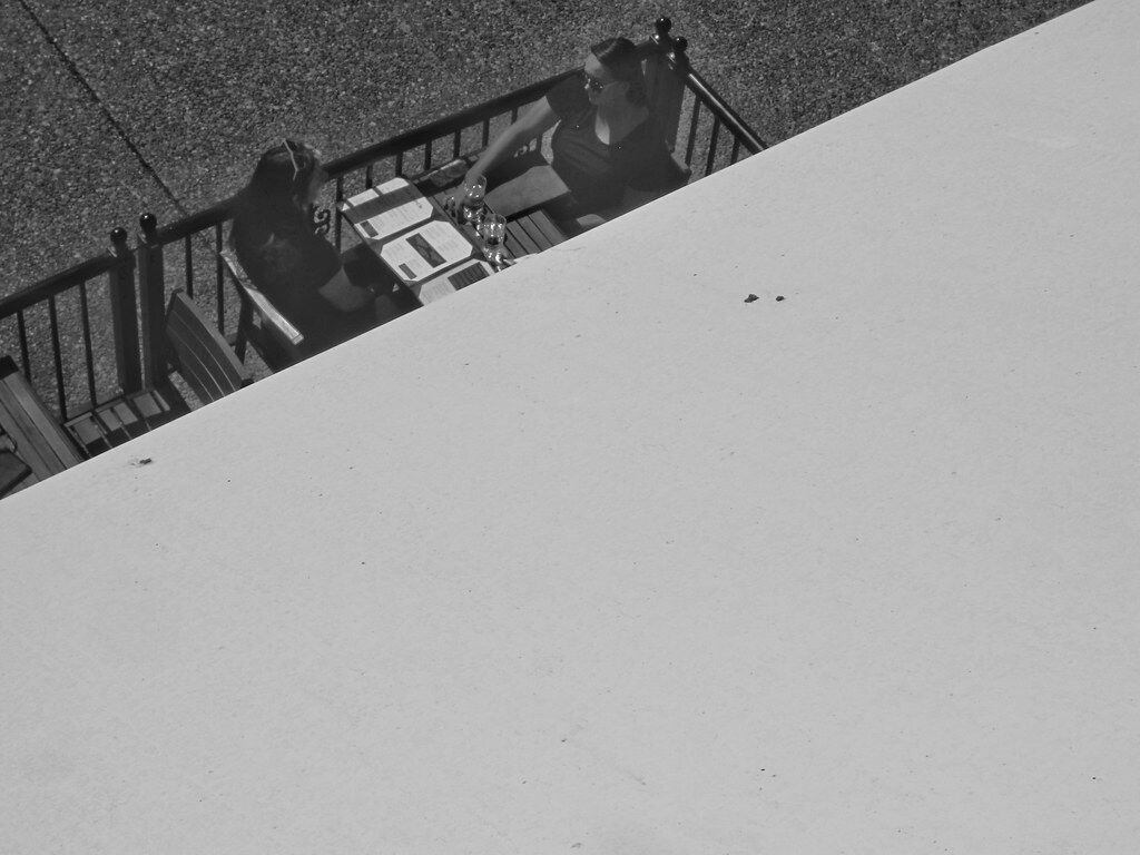 A diagonal of grey on white, found with a small turn of the head.